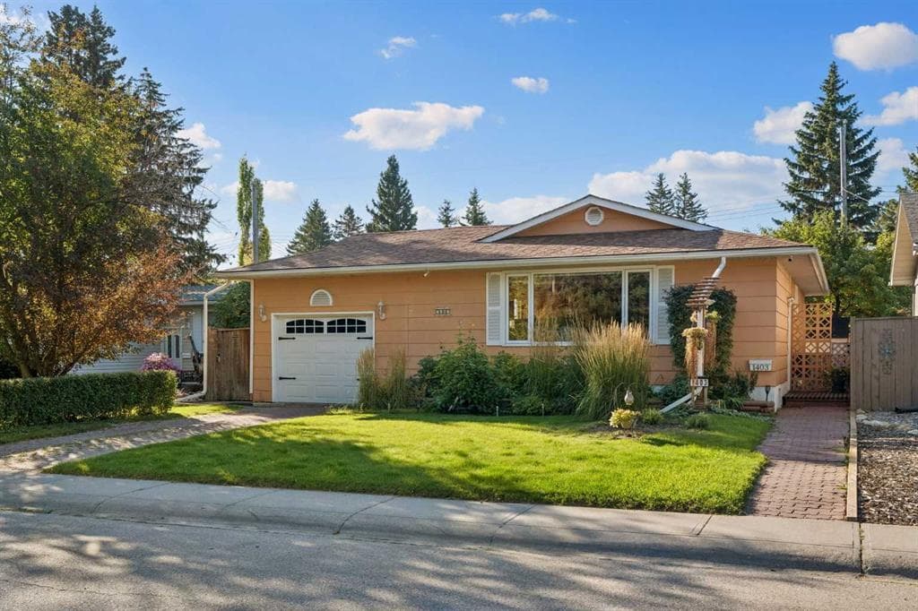 1403 104 Avenue SW — photo 1