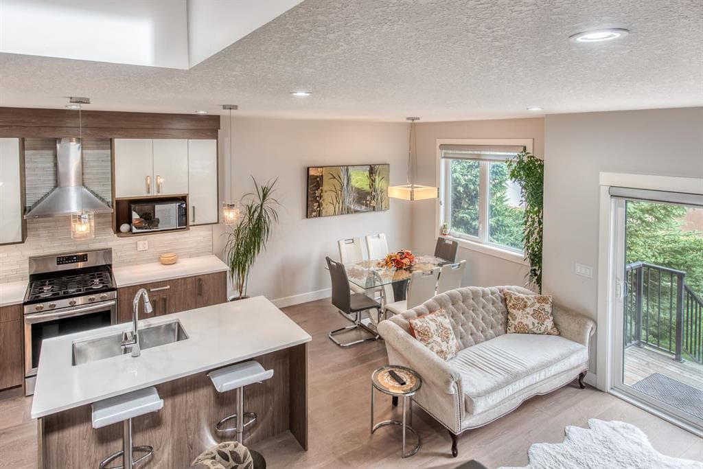 3-bed Townhouse for sale at 2, 1936 26 Street SW, Calgary