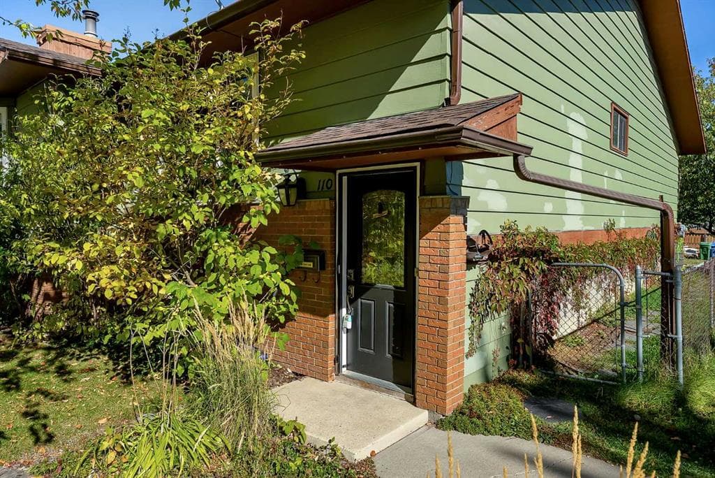 3-bed Semi-detached for sale at 110 Beaconsfield Road NW, Calgary