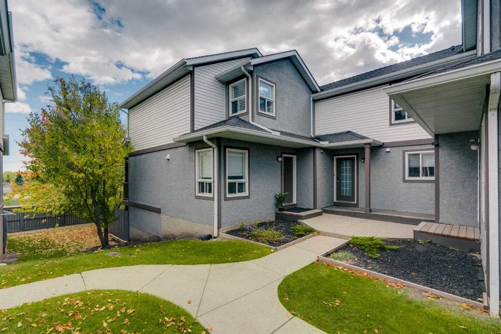 1205 Signal Hill Green SW — photo 1