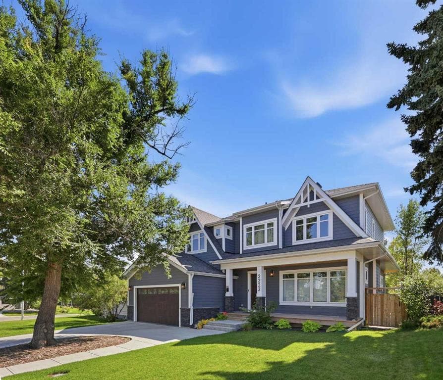 5-bed Detached for sale at 2223 Glenwood Drive SW, Calgary