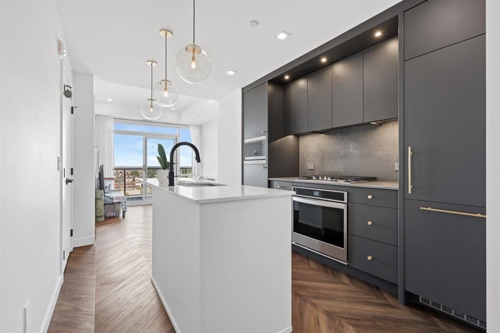 707, 8505 Broadcast Avenue SW — photo 1