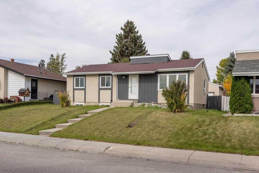 3-bed Detached for sale at 4628 Marcombe Road NE, Calgary