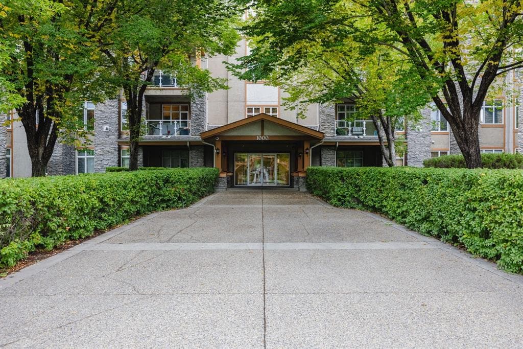 1306, 1306 Lake Fraser Court SE — photo 1