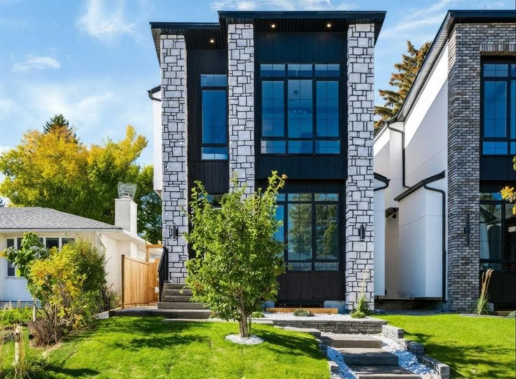 5-bed Detached for sale at 2221 Halifax Crescent NW, Calgary