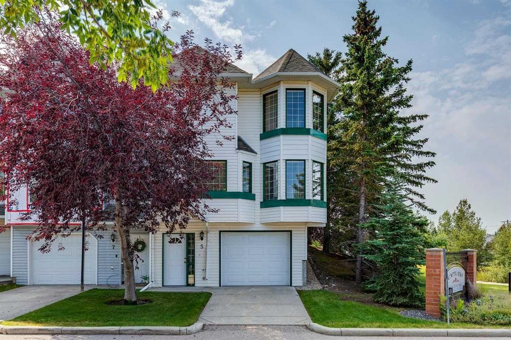 2-bed Townhouse for sale at 5 Prominence View SW, Calgary