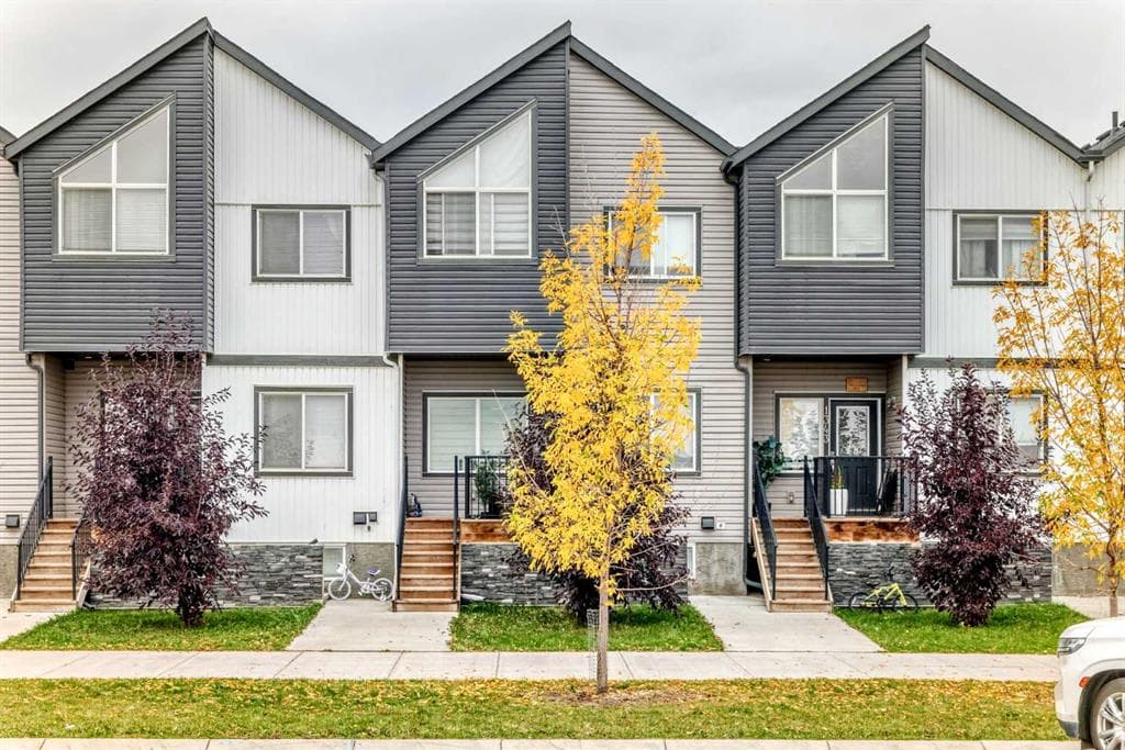 5-bed Townhouse for sale at 1339 Cornerstone Boulevard NE, Calgary