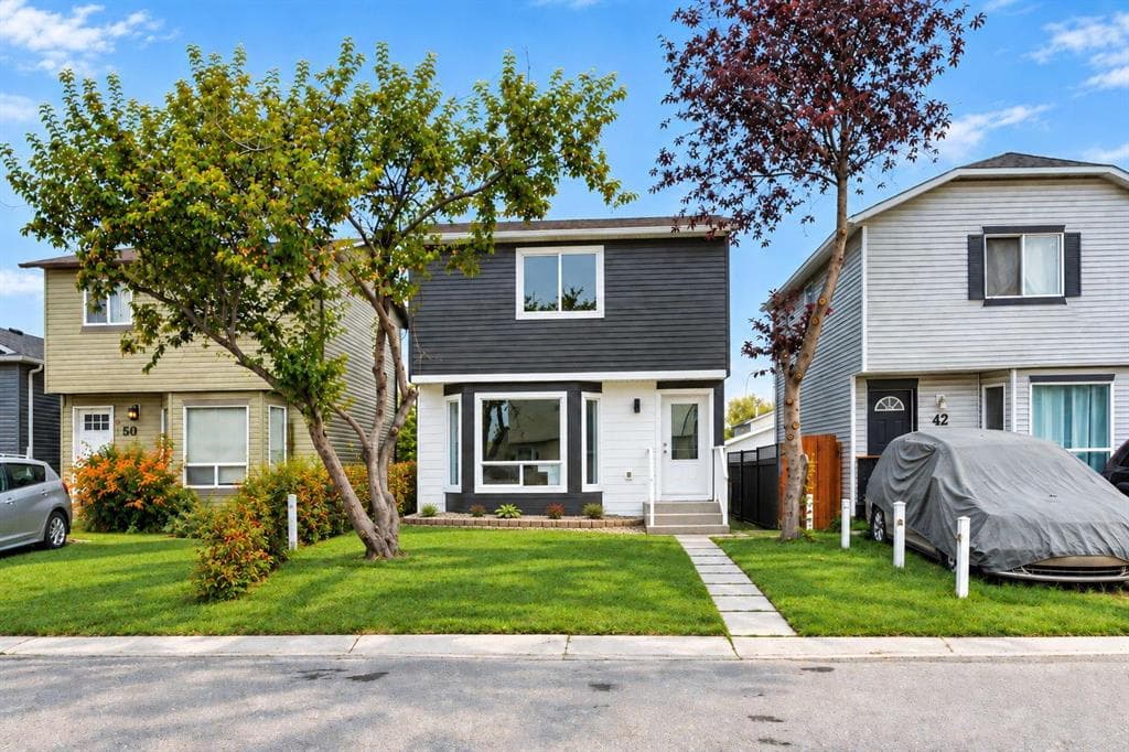 3-bed Detached for sale at 46 Martindale Mews NE, Calgary