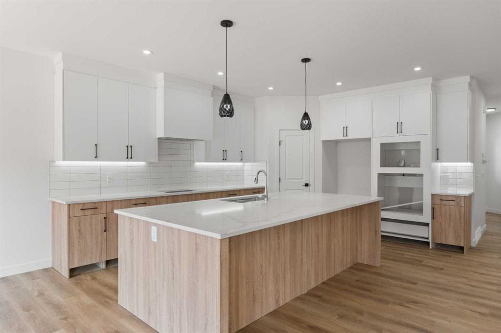 4-bed Detached for sale at 809 Hampshire Crescent NE, High River