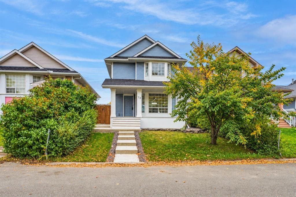 73 Martinridge Crescent NE — photo 1