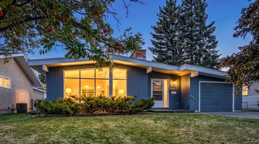 10607 Maplecreek Drive SE — photo 1