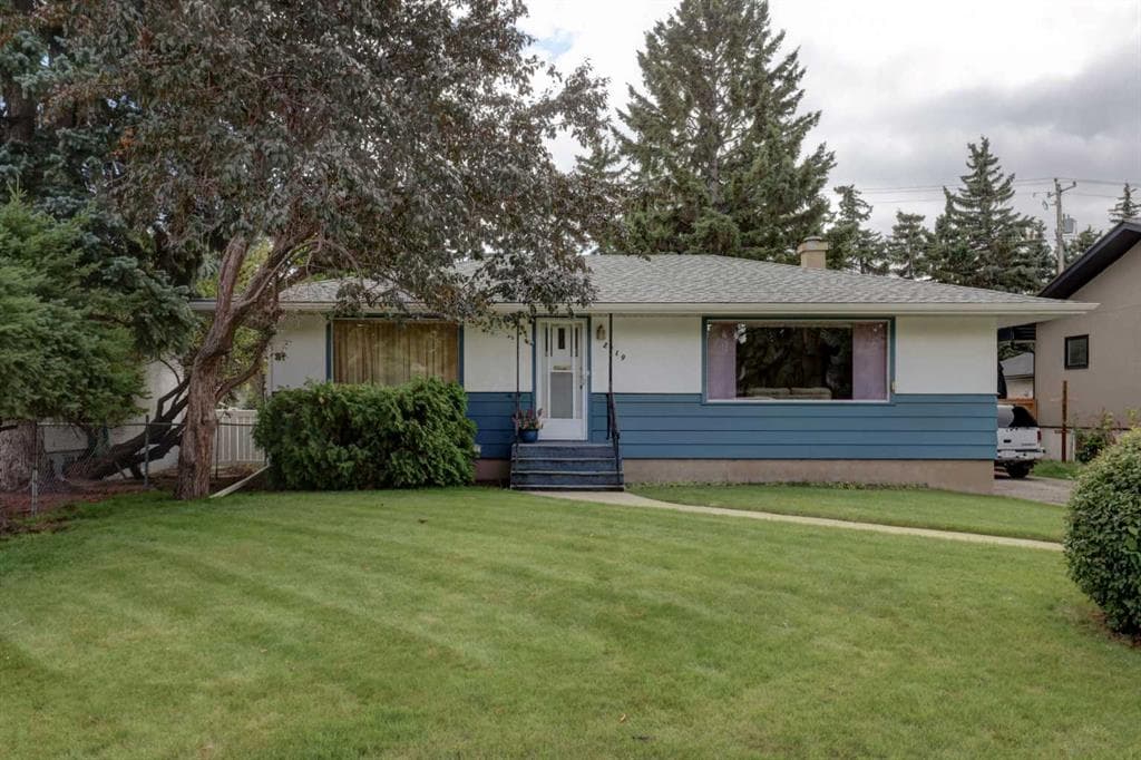 3-bed Detached for sale at 2119 Halifax Crescent NW, Calgary