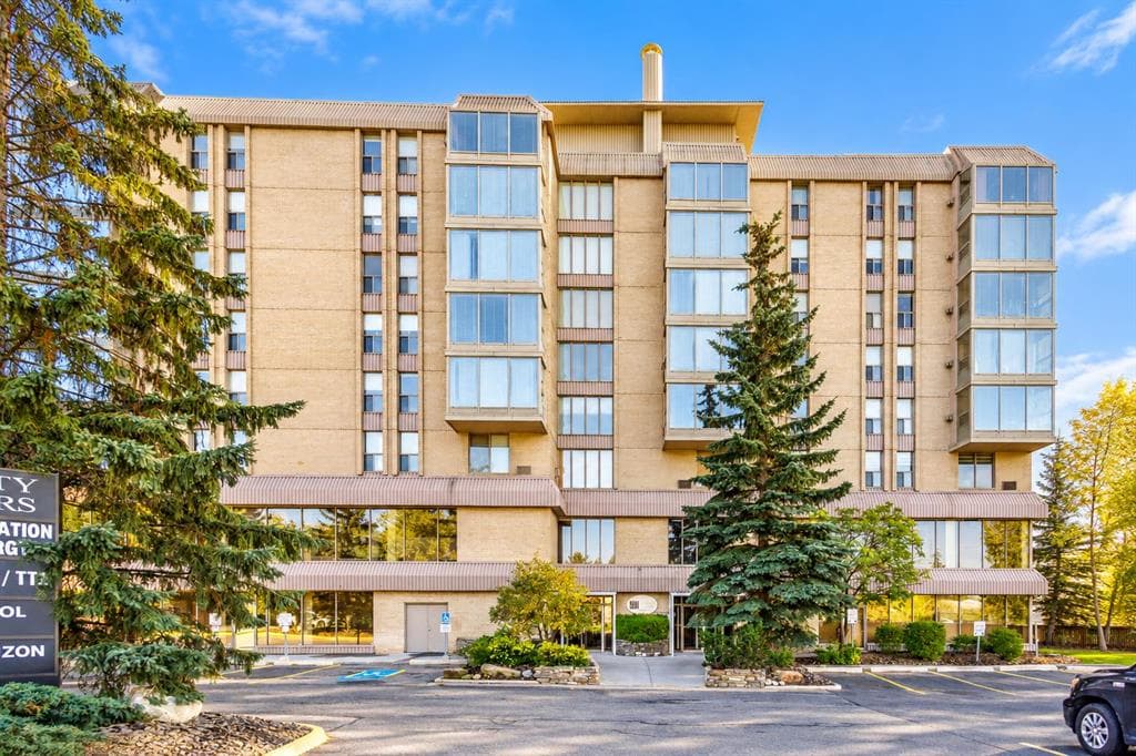 2-bed Apartment for sale at 704, 4603 Varsity Drive NW, Calgary