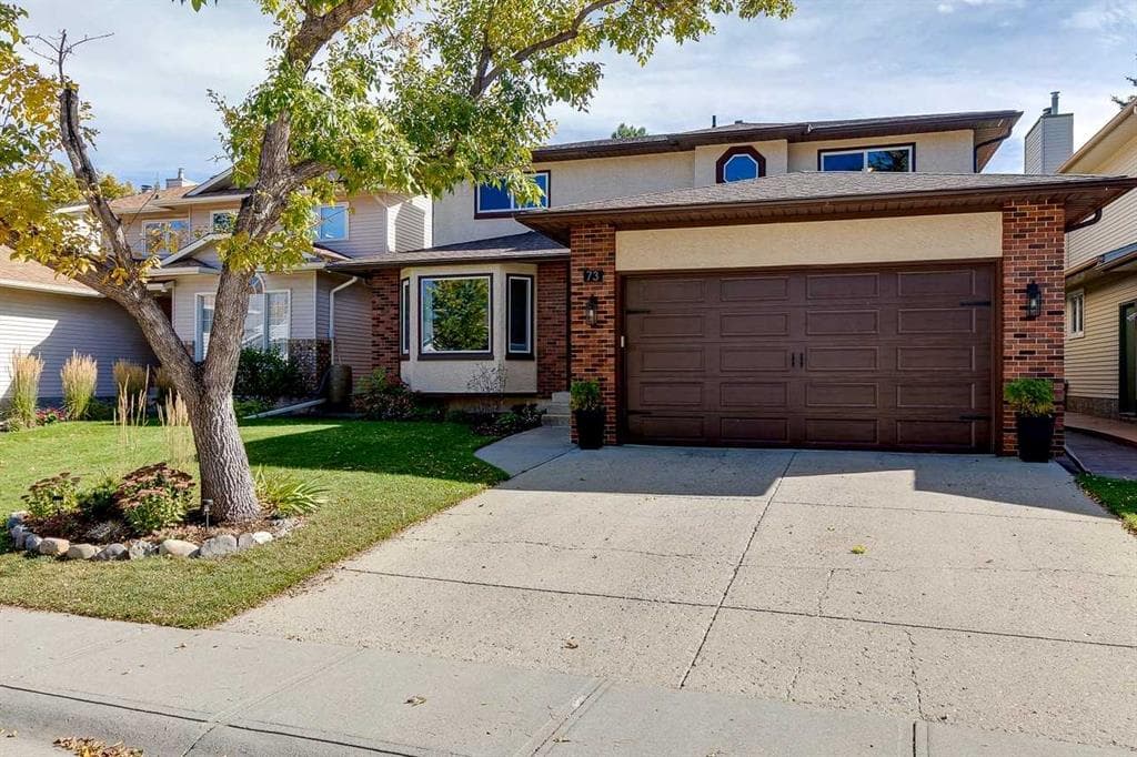 73 Sunhaven Close SE — photo 1