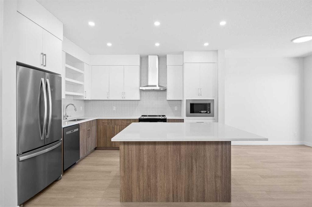 3-bed Semi-detached for sale at 131 Greenwich Drive NW, Calgary