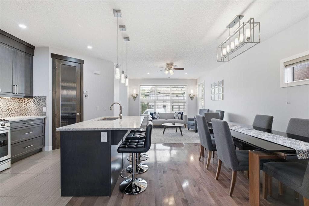 5-bed Semi-detached for sale at 3502 3 Street NW, Calgary