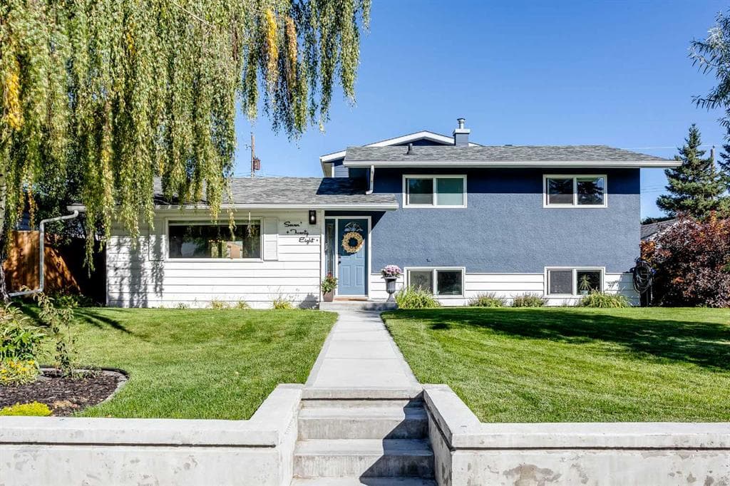 2-bed Detached for sale at 728 71 Avenue SW, Calgary