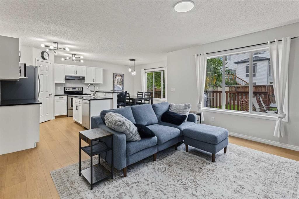 4-bed Detached for sale at 16 Evansbrooke Rise NW, Calgary