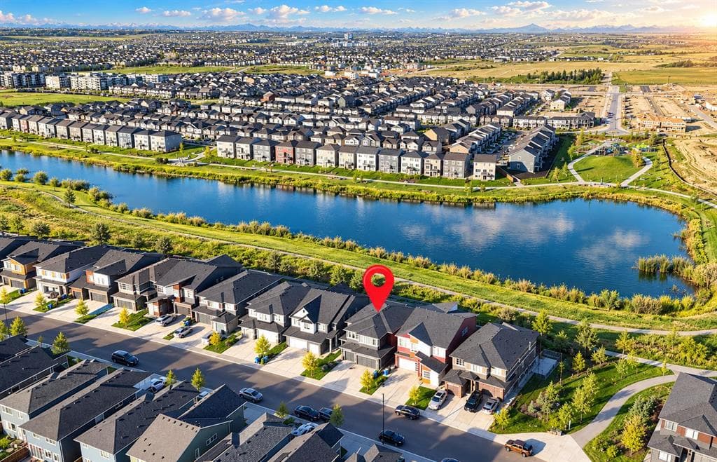 3-bed Detached for sale at 335 Lucas Way NW, Calgary