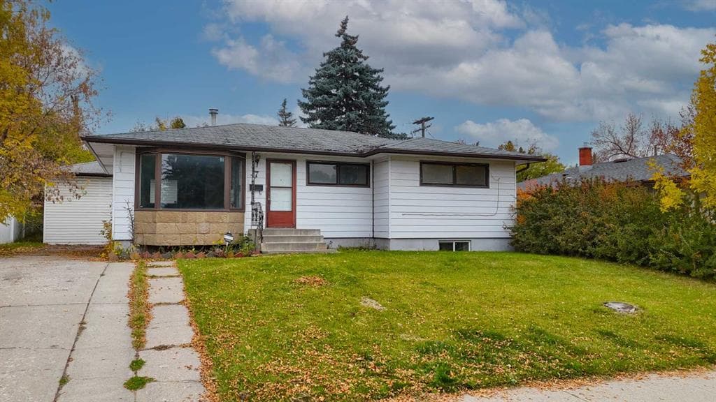 7 Fullerton Road SE — photo 1