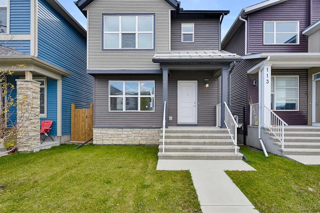 117 Howse Avenue NE — photo 1