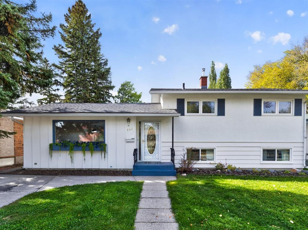 193 Fairview Drive SE — photo 1