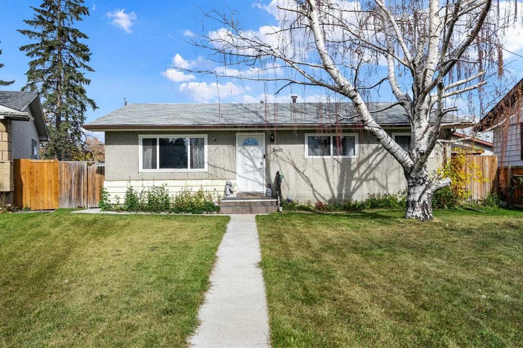 5410 Valentine Crescent SE — photo 1