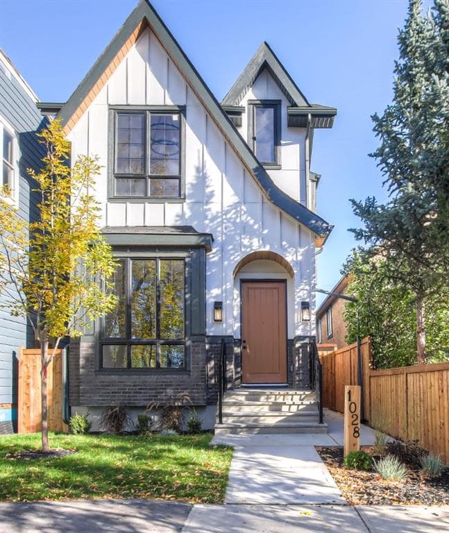 4-bed Detached for sale at 1028 18 Avenue NW, Calgary