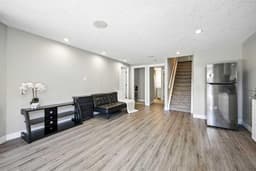 Thumbnail 30