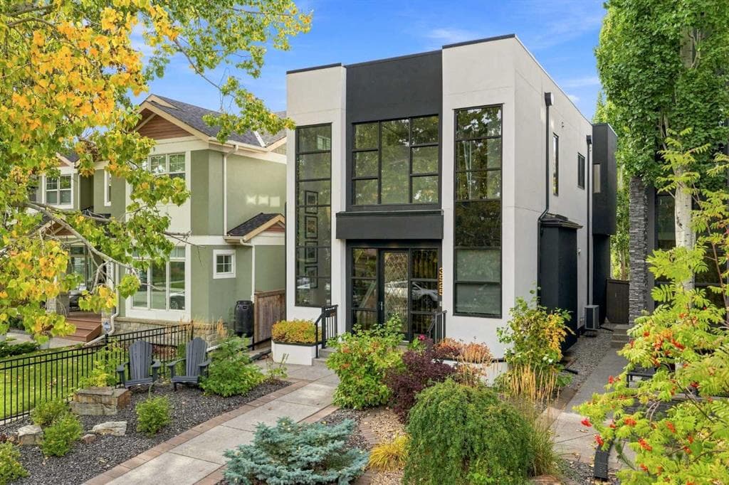 4-bed Detached for sale at 3925 15A Street SW, Calgary