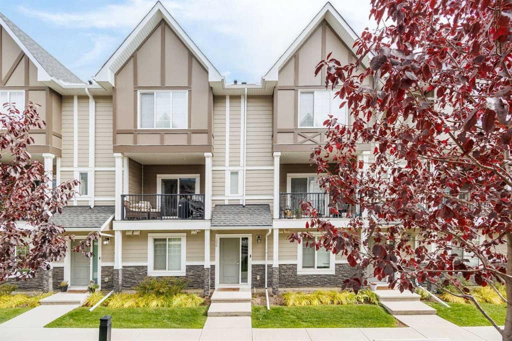 3-bed Townhouse for sale at 206 Nolanlake Villas NW, Calgary
