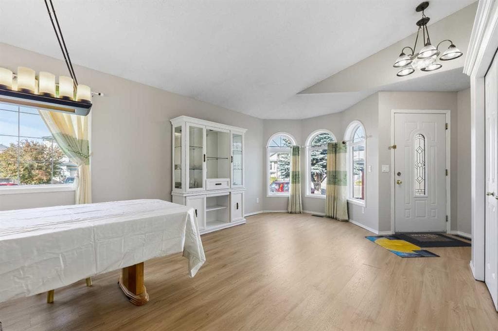 4-bed Detached for sale at 34 Applestone Park SE, Calgary