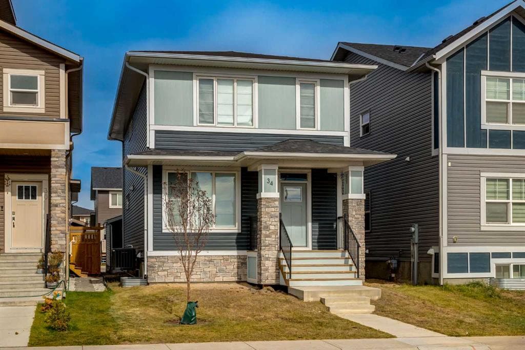 4-bed Detached for sale at 34 Midtown SW, Airdrie
