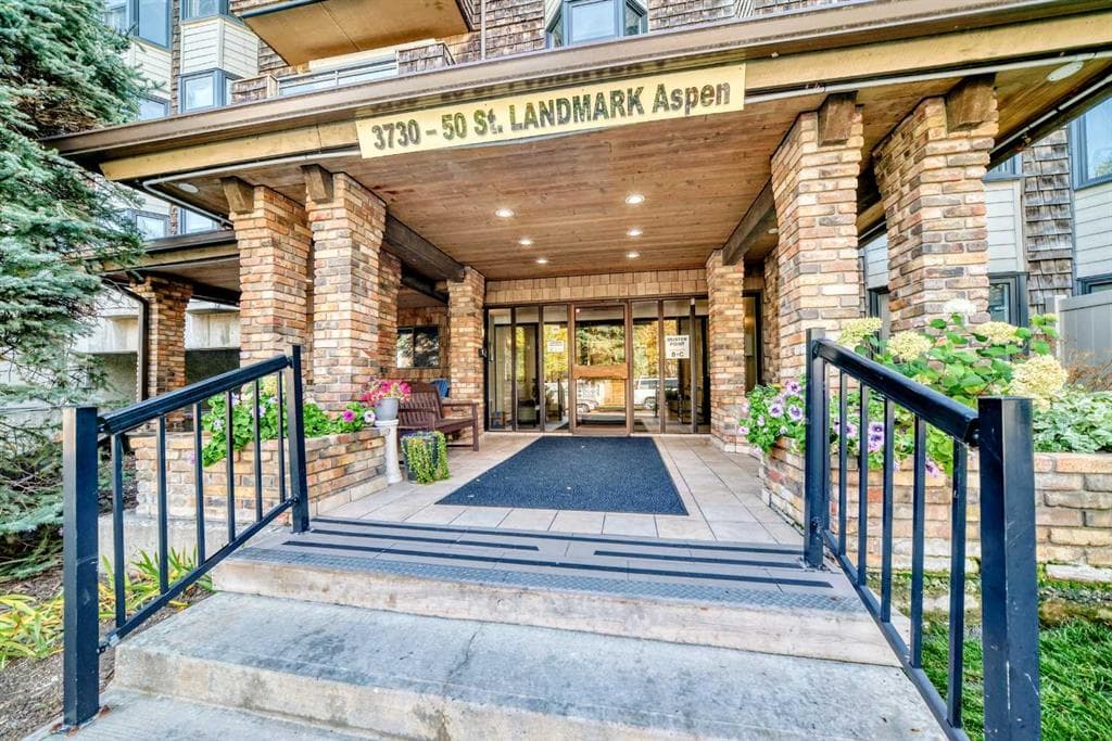 2-bed Apartment for sale at 210, 3730 50 Street NW, Calgary