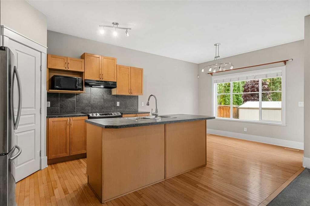 3-bed Detached for sale at 177 Cougartown Circle SW, Calgary