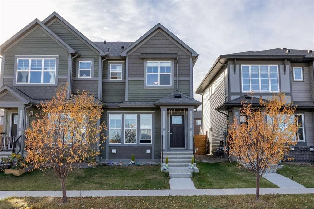 4-bed Semi-detached for sale at 251 Chinook Gate Boulevard SW, Airdrie