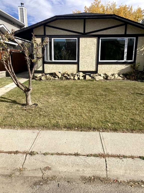 3-bed Detached for sale at 211 Shawcliffe Circle SW, Calgary