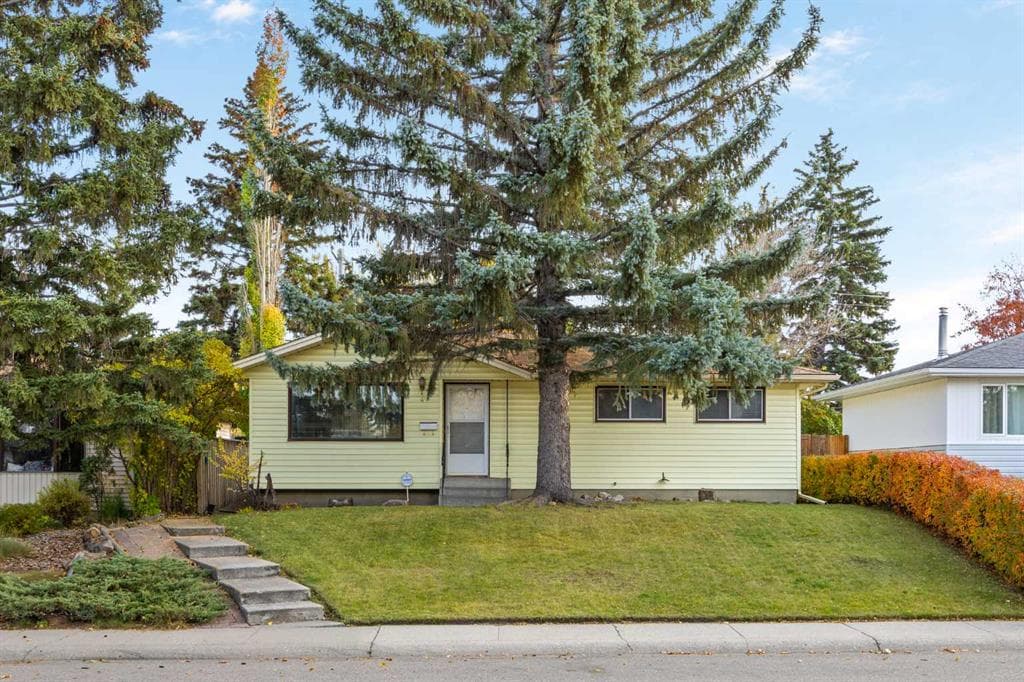 41 Haddock Road SW — photo 1