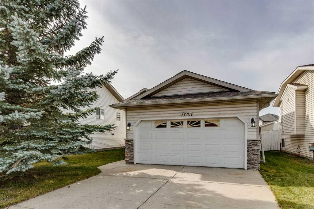 2-bed Detached for sale at 1031 Creek Springs Rise NW, Airdrie