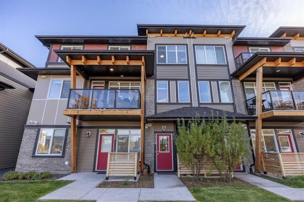 4381 Seton Drive SE — photo 1
