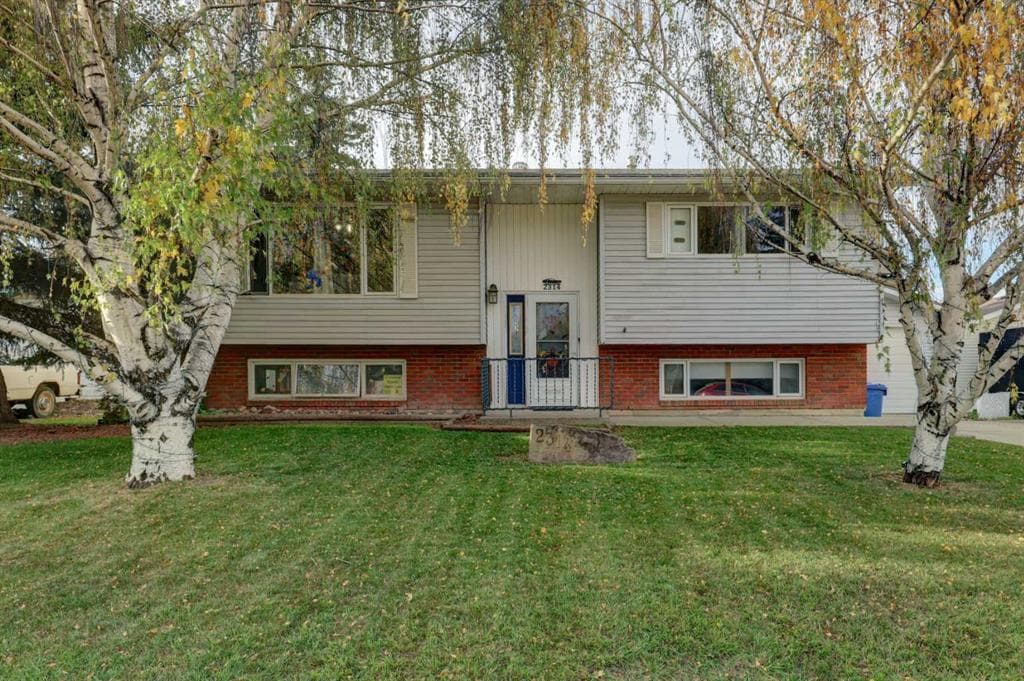 2314 26 Street — photo 1