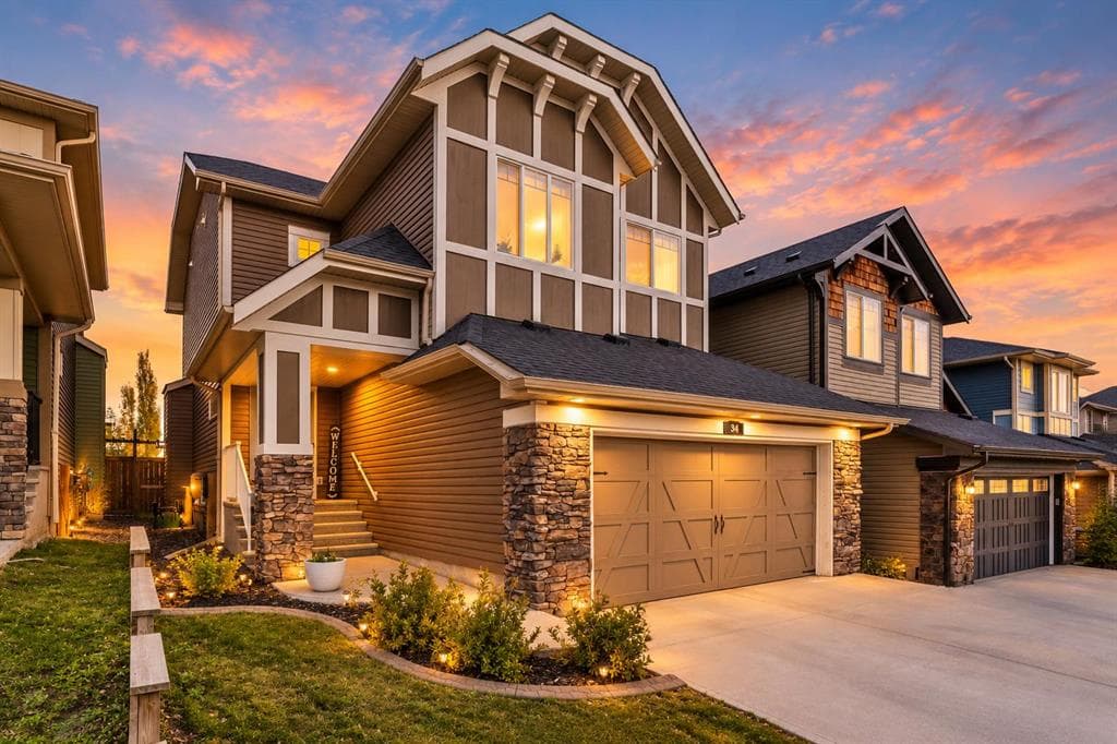 4-bed Detached for sale at 34 Mount Rae Terrace, Okotoks