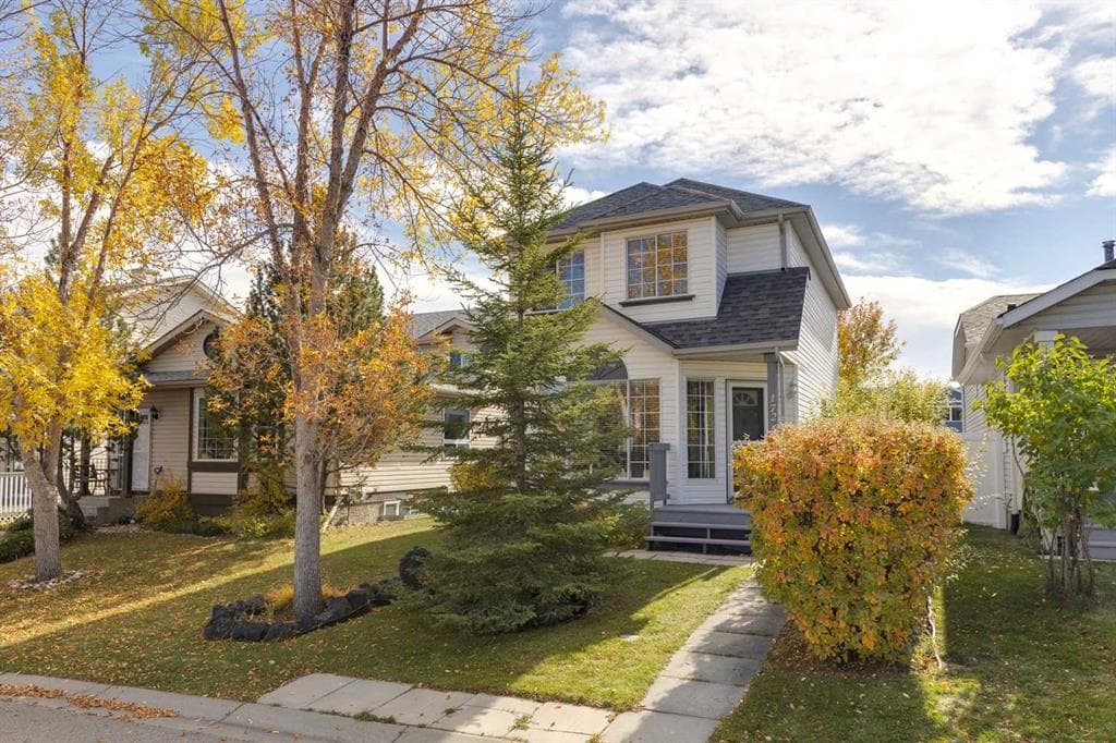 172 Harvest Gold Heights NE — photo 1