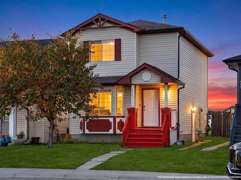 421 Martindale Drive NE — photo 1