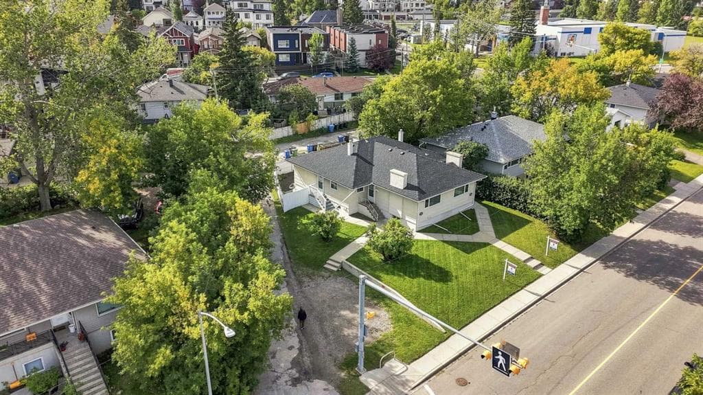2404 & 2406 Richmond Road SW — photo 1