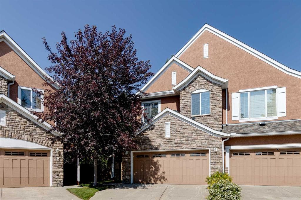 2-bed Townhouse for sale at 37 Cranleigh Heath SE, Calgary