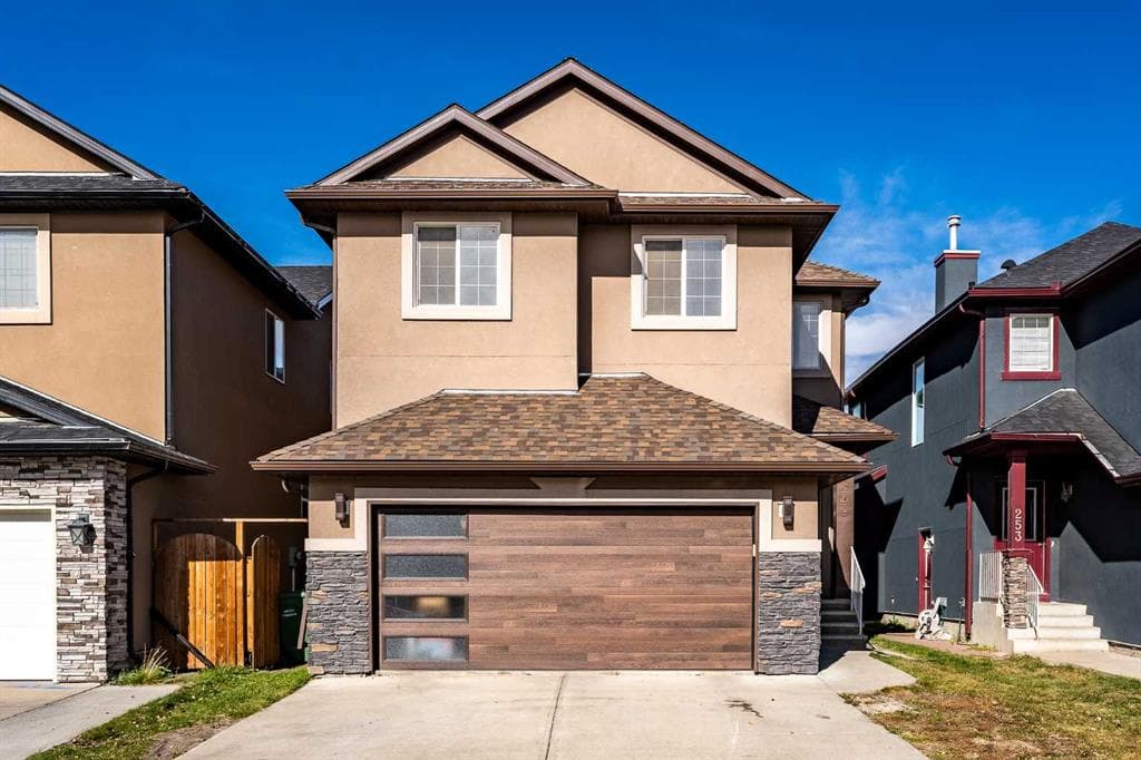 249 Saddlecrest Way NE — photo 1