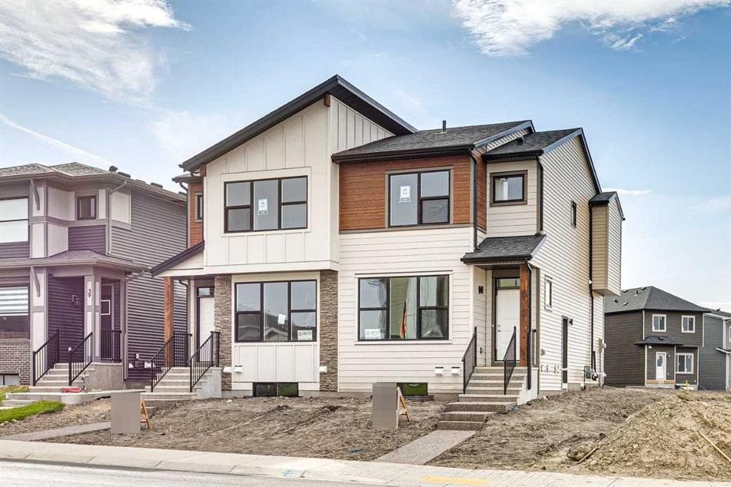 3-bed Semi-detached for sale at 31 Lewisburg Manor NE, Calgary