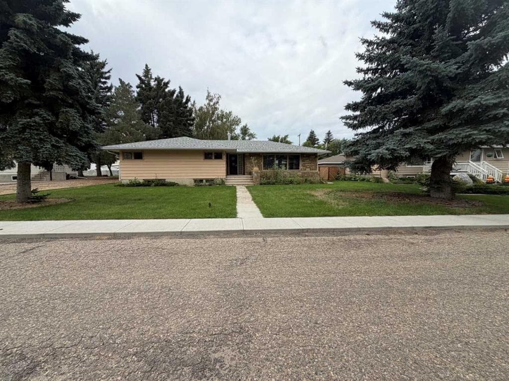 513 Memorial Avenue — photo 1