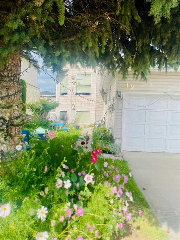 5-bed Detached for sale at 99 Applegrove Crescent SE, Calgary